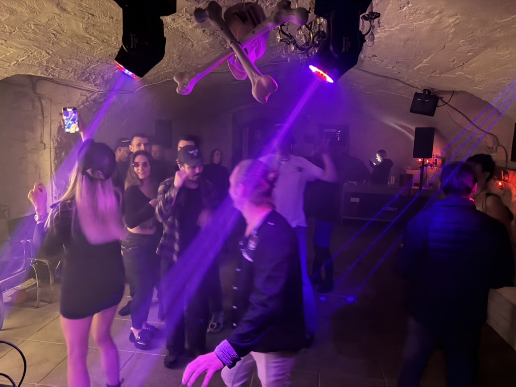 Setup audio professionale Negromante Locarno - Service completo per ristorante